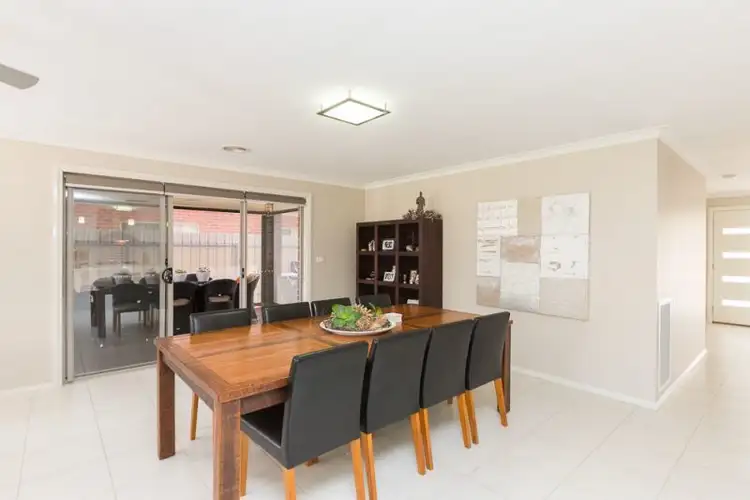 Fifth view of Homely house listing, 10 Deakin Court, Horsham VIC 3400
