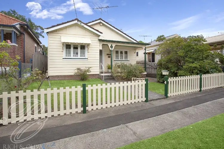 15 Windsor Avenue, Croydon Park NSW 2133