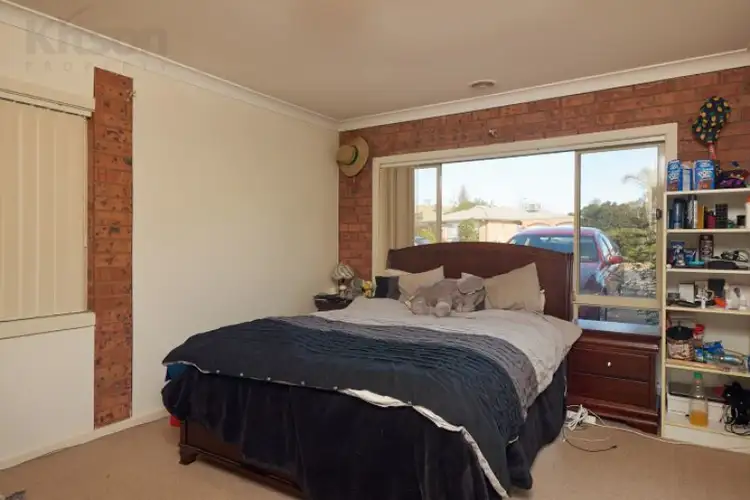 Fifth view of Homely house listing, 112 Undurra Drive, Glenfield Park NSW 2650