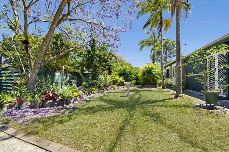 30 Whiting St, Beachmere QLD 4510