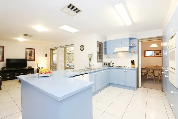 8 Verina Way, Lilydale VIC 3140