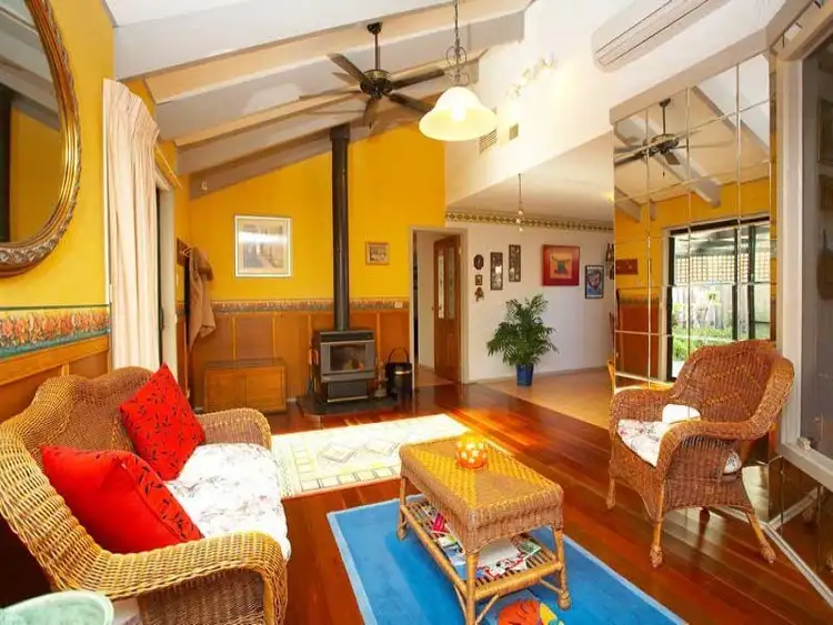 55 Knightsbridge Ave, Altona Meadows VIC 3028