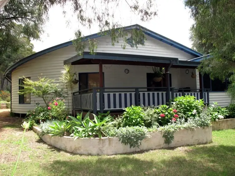 8 Heather Road, Denmark WA 6333