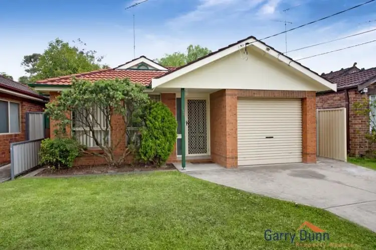 124b Renton Ave, Moorebank NSW 2170