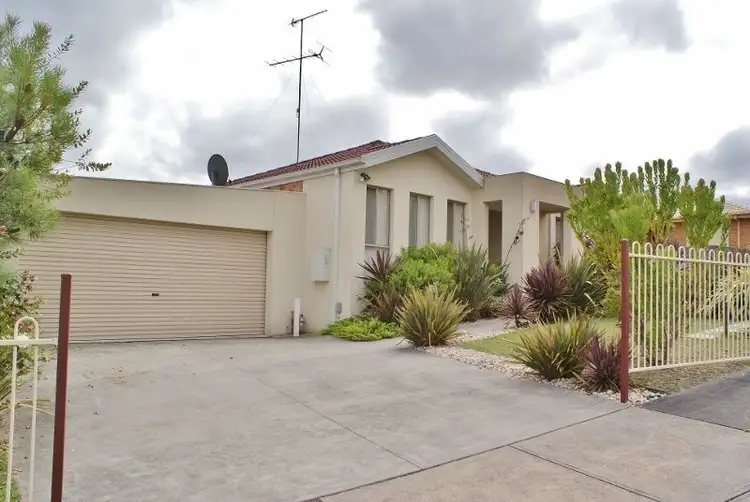 Second view of Homely house listing, 2 Varcoe Court, Newborough VIC 3825
