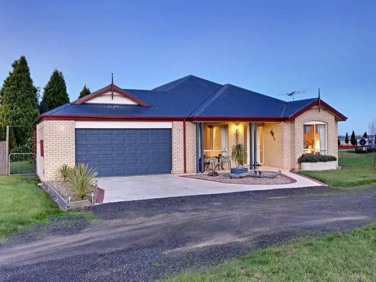27 KING WILLIAM COURT, Wallan VIC 3756
