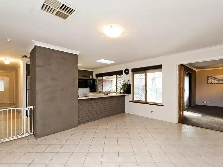 Seventh view of Homely house listing, 14 Ferntree Close, Thornlie WA 6108