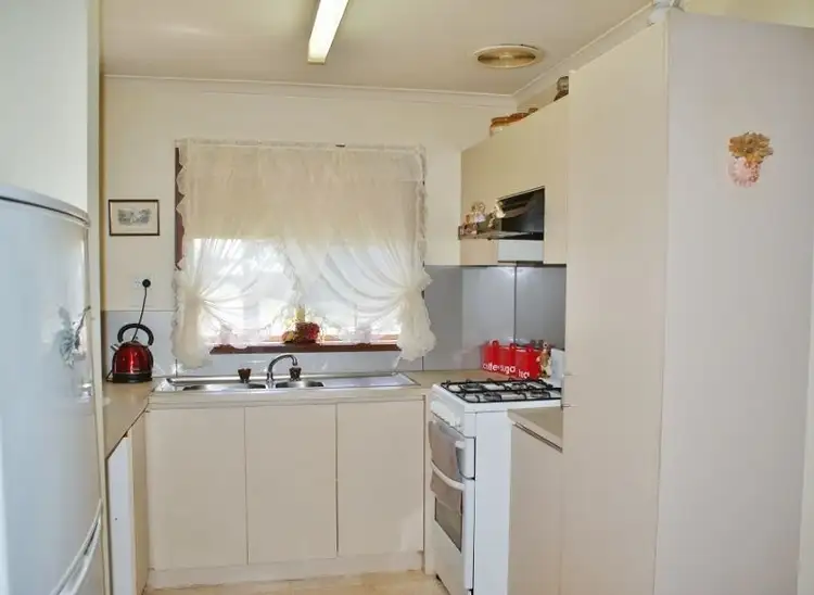 Fifth view of Homely unit listing, 1/13 Saxtons Drive, Moe VIC 3825