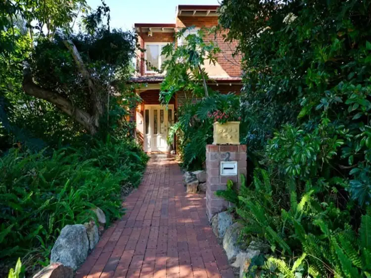 2 Topaz Place, Carine WA 6020