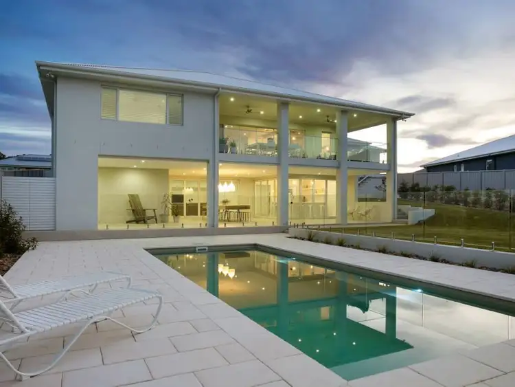 Second view of Homely house listing, 5 Buckley Court, Lake Albert NSW 2650