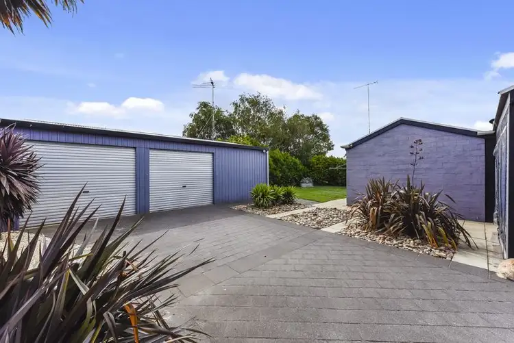 Third view of Homely house listing, 32 PARKWAY AVENUE, Mount Gambier SA 5290