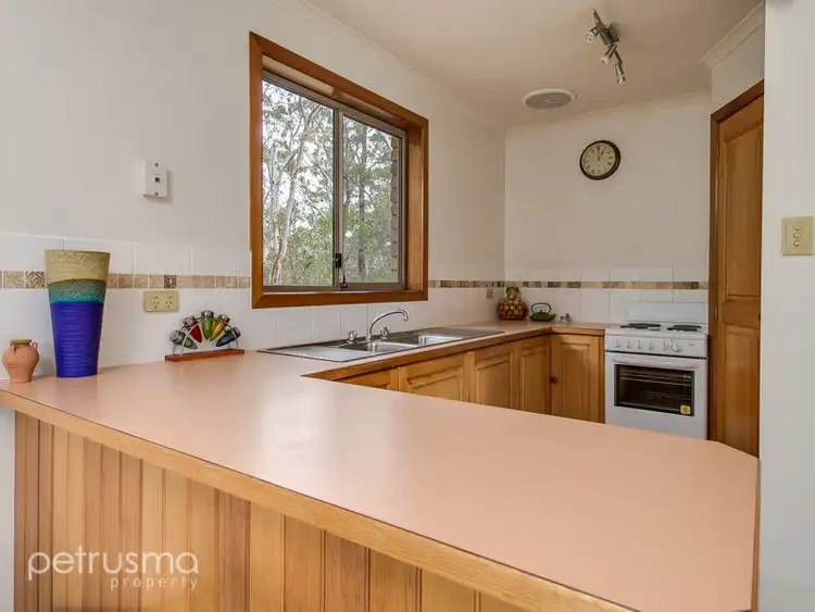 Fifth view of Homely villa listing, 2/7 Summer Court, Mount Nelson TAS 7007