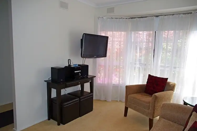 Seventh view of Homely unit listing, 18 Wood St, Bright VIC 3741