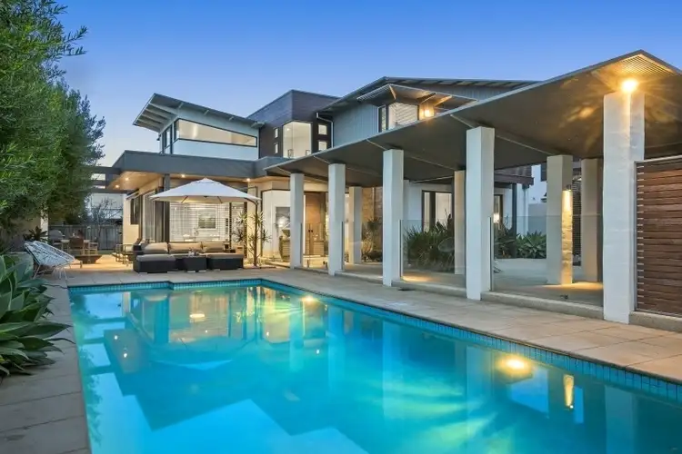 10 Pride Street, Torquay VIC 3228