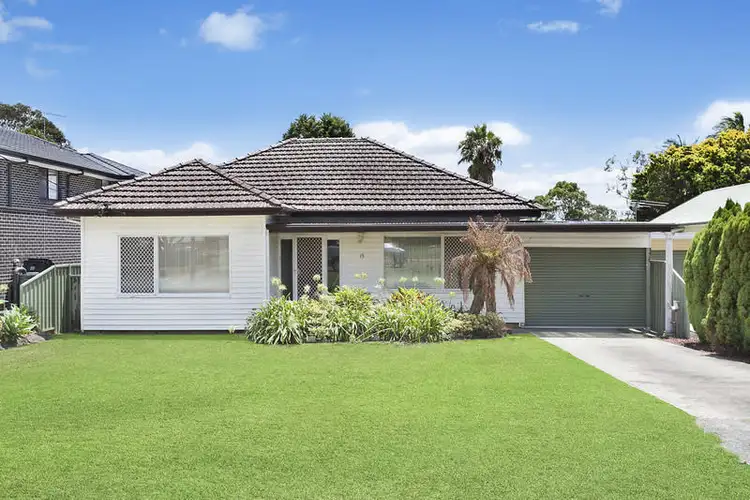 15 Chipilly Avenue, Engadine NSW 2233
