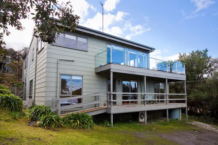 15 Robyn Road, Moggs Creek VIC 3231