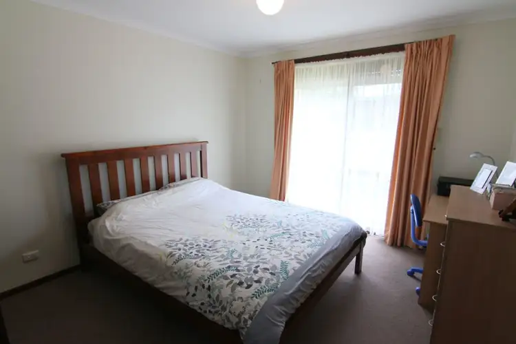 Fifth view of Homely unit listing, 2/9 Seamer Street, Porepunkah VIC 3740