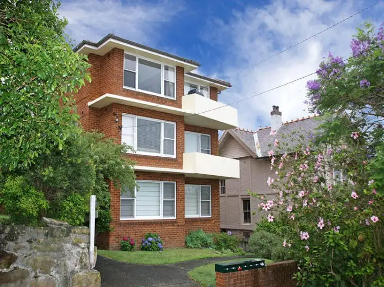 Main view of Homely unit listing, 2/36 Upper Clifford Avenue, Fairlight NSW 2094