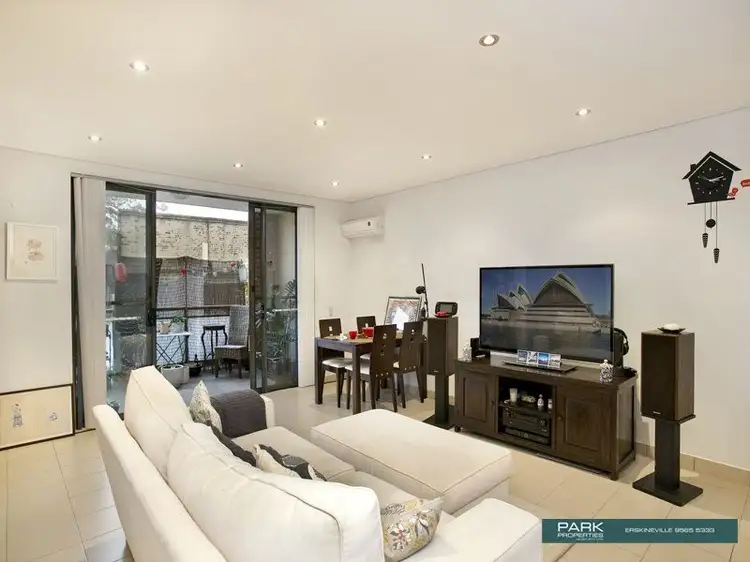Third view of Homely apartment listing, 3/617 King Street, Newtown NSW 2042