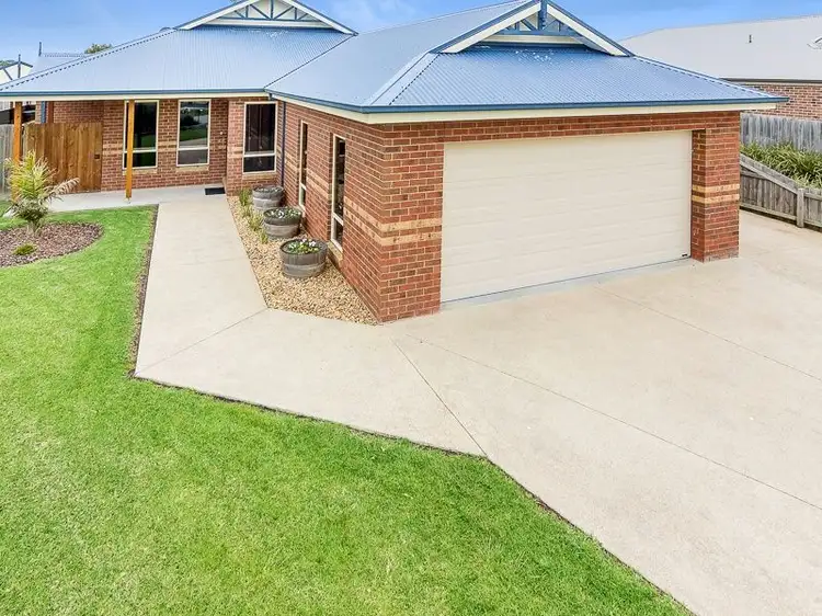 11 County Close, Koo Wee Rup VIC 3981