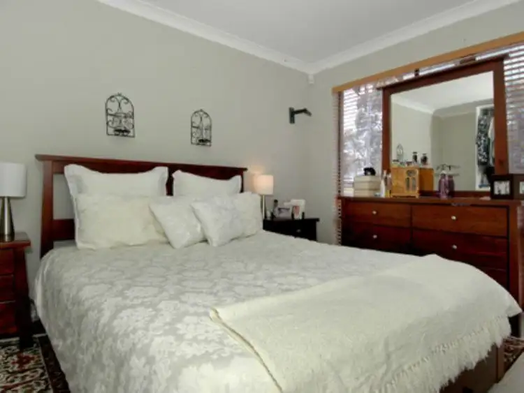 Fourth view of Homely house listing, 8 Isdell Place, Gosnells WA 6110