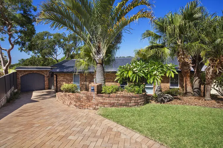 48 Urana Road, Yarrawarrah NSW 2233