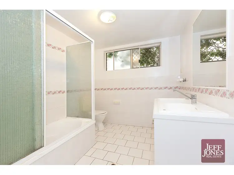 Sixth view of Homely unit listing, 5/41 Rialto Street, Coorparoo QLD 4151