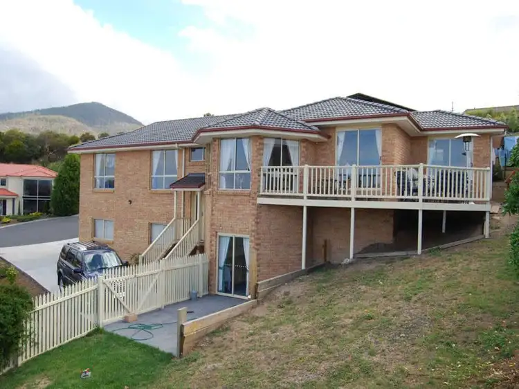 8 Chablis Court, Berriedale TAS 7011