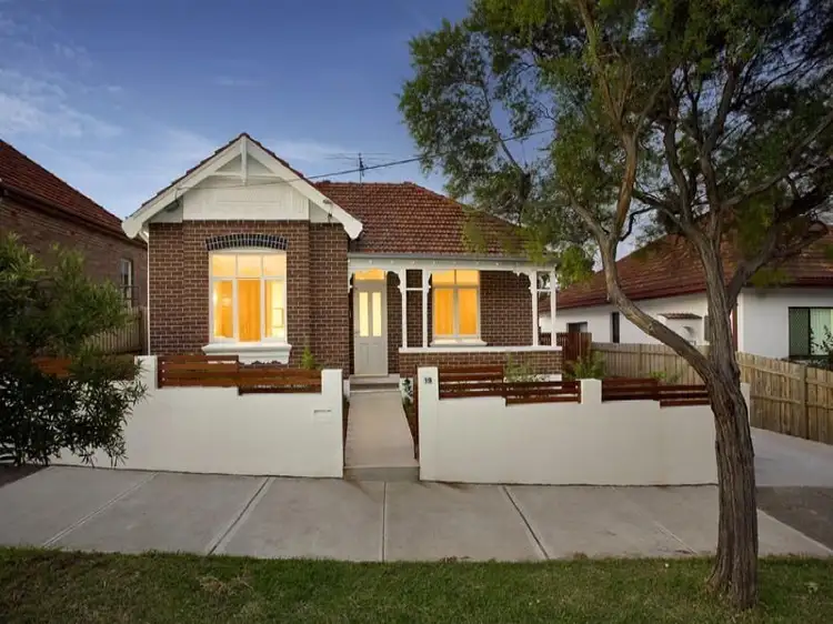 19 Hanks Street, Ashfield NSW 2131