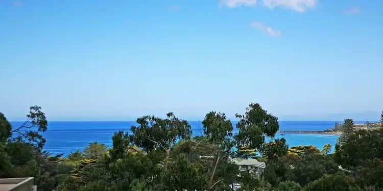 7 Waverley Avenue, Lorne VIC 3232