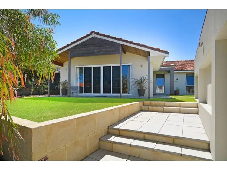 16 Kelvin Road, Duncraig WA 6023
