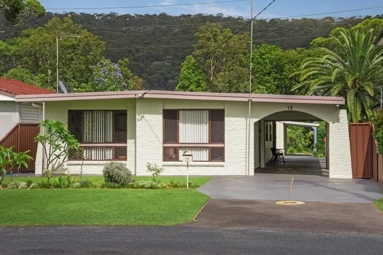 15 Lens Avenue, Umina Beach NSW 2257