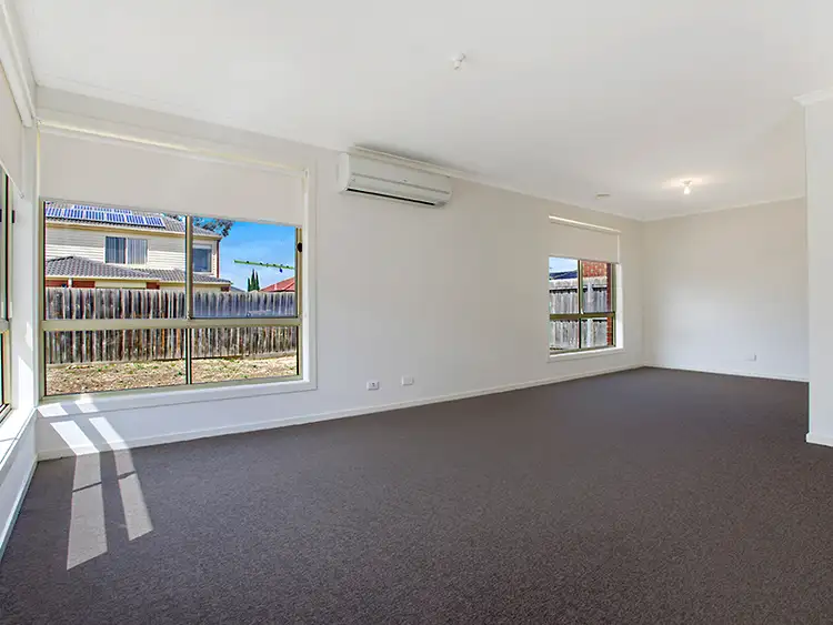 Fifth view of Homely house listing, 6 James Austin Way, Seabrook VIC 3028
