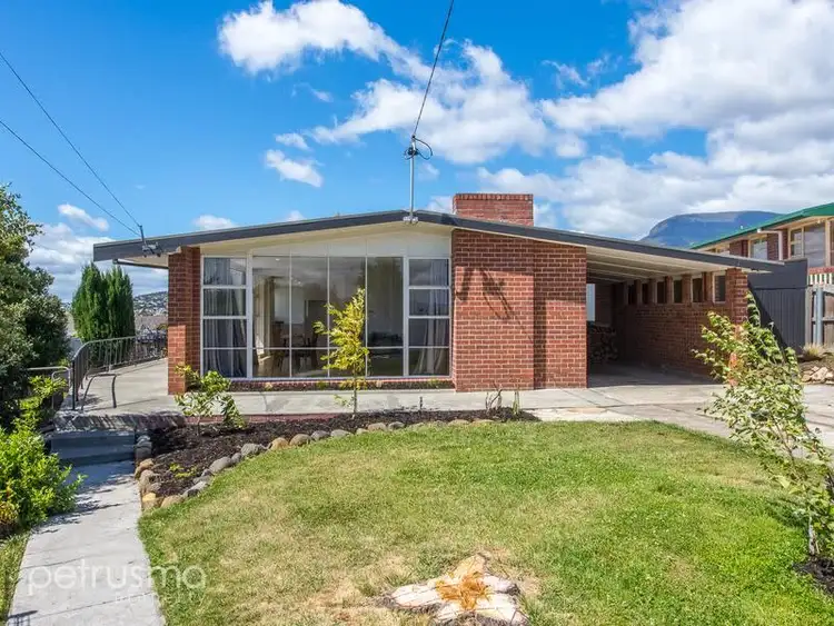 17 Lorraine Crescent, Rosetta TAS 7010