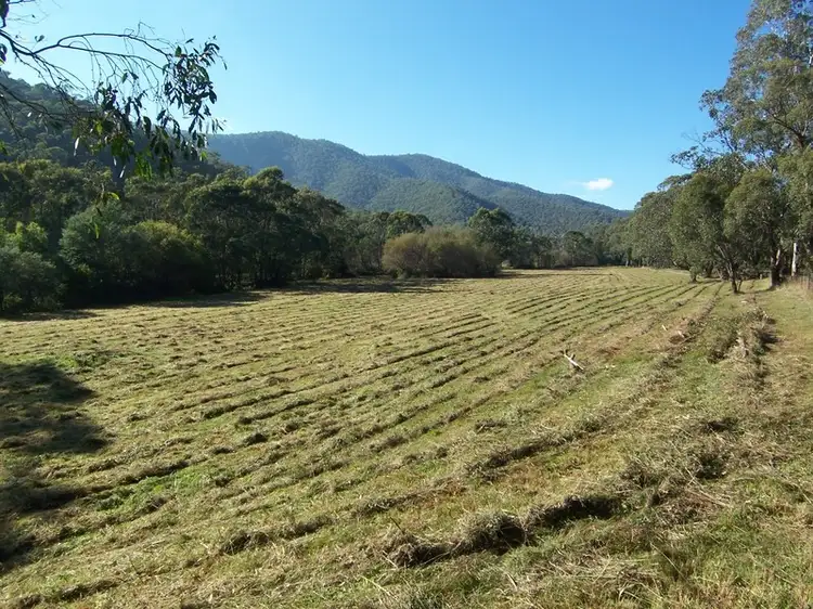 CA S12C Morses Creek Rd, Wandiligong VIC 3744