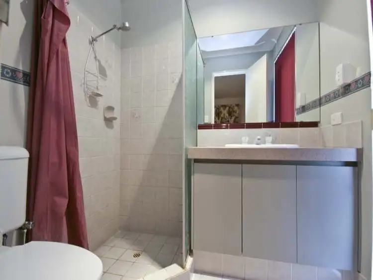 Fourth view of Homely house listing, 5 Eva Lynch Way, Warnbro WA 6169