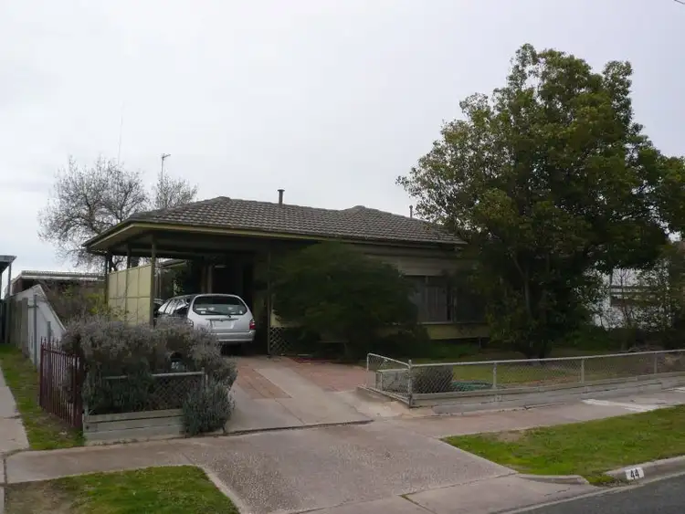 44 Hennessy Street, Horsham VIC 3400