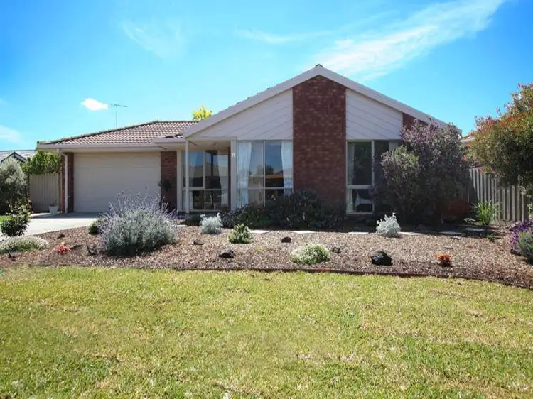 11 Kempton Court, Seabrook VIC 3028