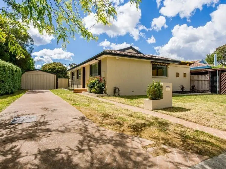 8 Rouse Place, Charnwood ACT 2615