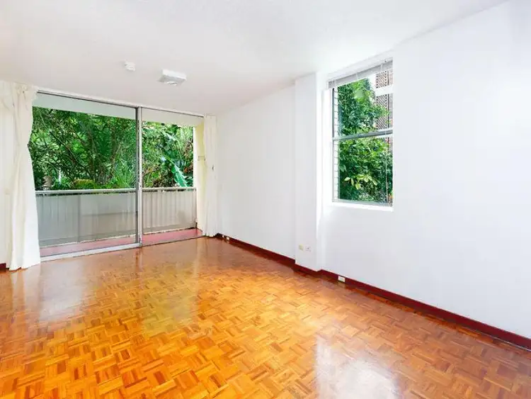 Fifth view of Homely studio listing, 106/76 Roslyn Gardens, Elizabeth Bay NSW 2011