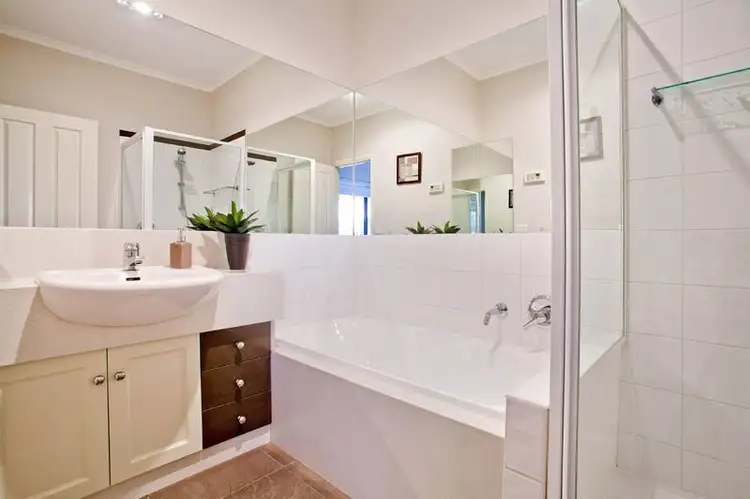 Sixth view of Homely house listing, 2 Molloy Court, Bell Post Hill VIC 3215