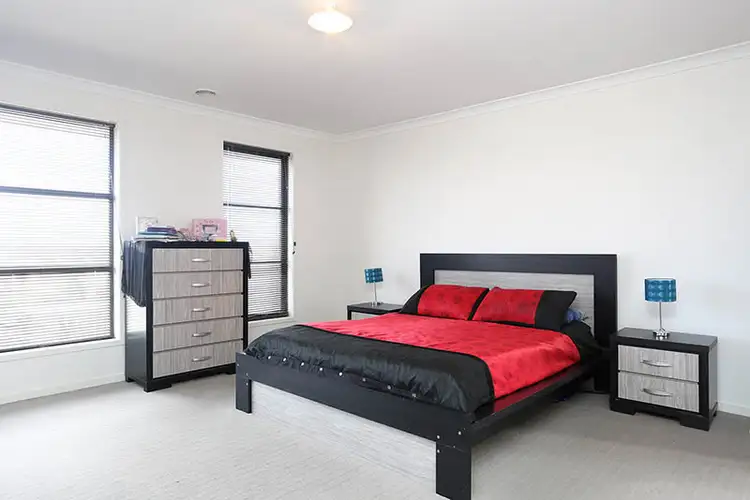 Fifth view of Homely house listing, 7 Tannin Way, Waurn Ponds VIC 3216