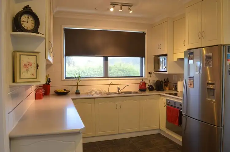 Fifth view of Homely house listing, 7 Ashdown Avenue, Myrtleford VIC 3737