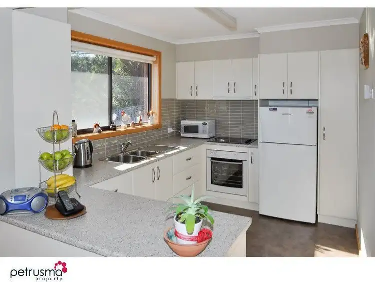 Third view of Homely villa listing, 1 / 45 Jungira Street, Howrah TAS 7018