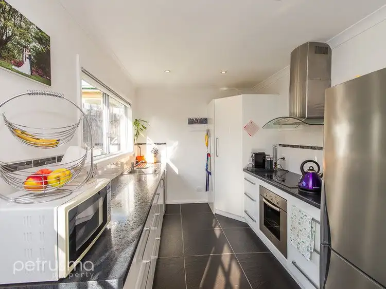 14 Takone Street, Geilston Bay TAS 7015