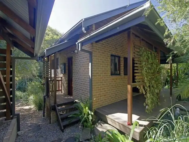 Fifth view of Homely house listing, 10 Bottlebrush Crescent, Suffolk Park NSW 2481