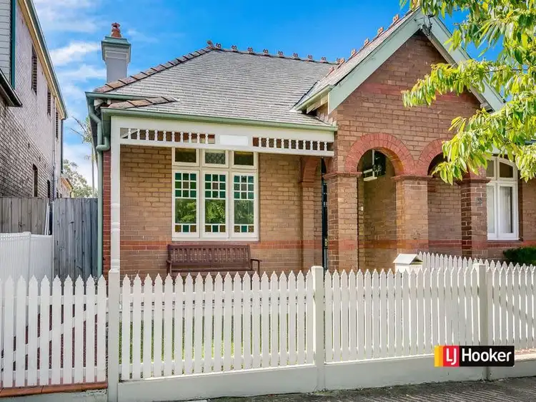 10 Charlecot Street, Dulwich Hill NSW 2203