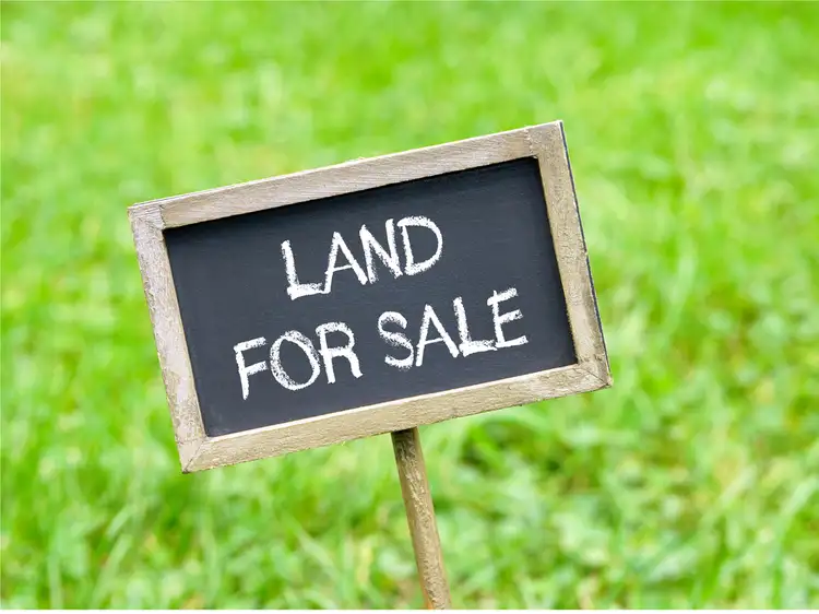 LOT LOT 728, 35 Grassbird Drive, Point Cook VIC 3030