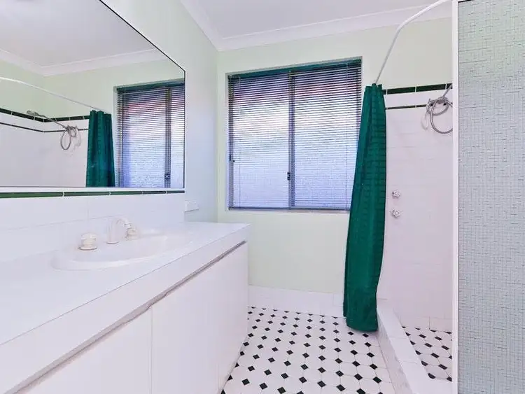 Fifth view of Homely house listing, 53 Discovery Drive, Thornlie WA 6108