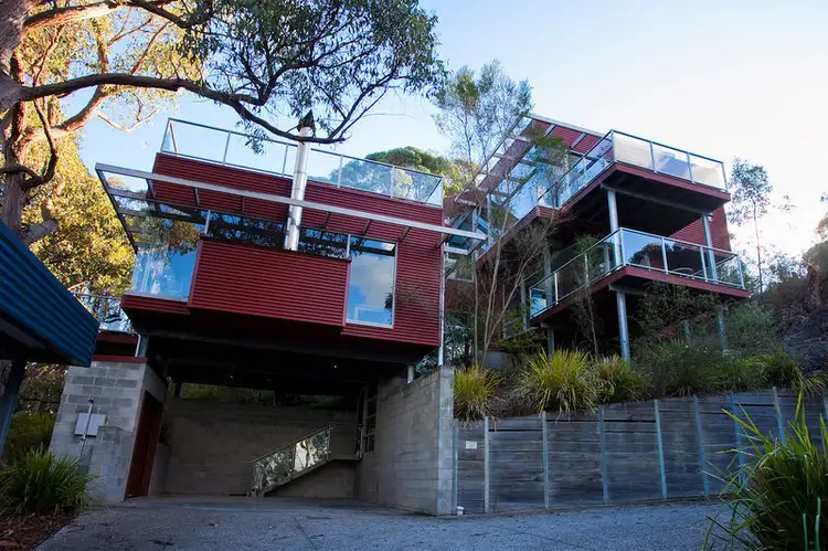 2/17 Minapre Street, Lorne VIC 3232